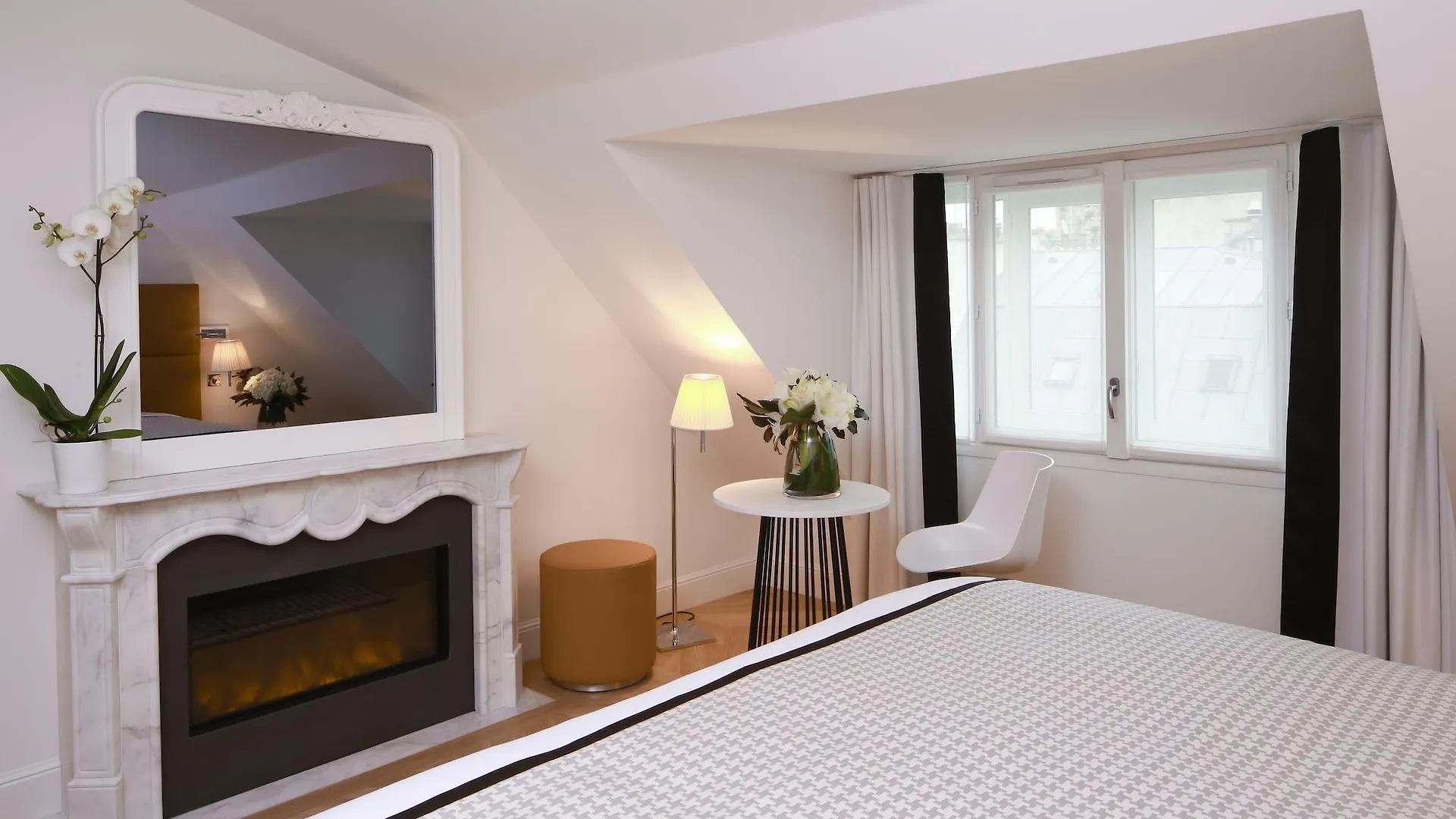 R De - Boutique Hotel