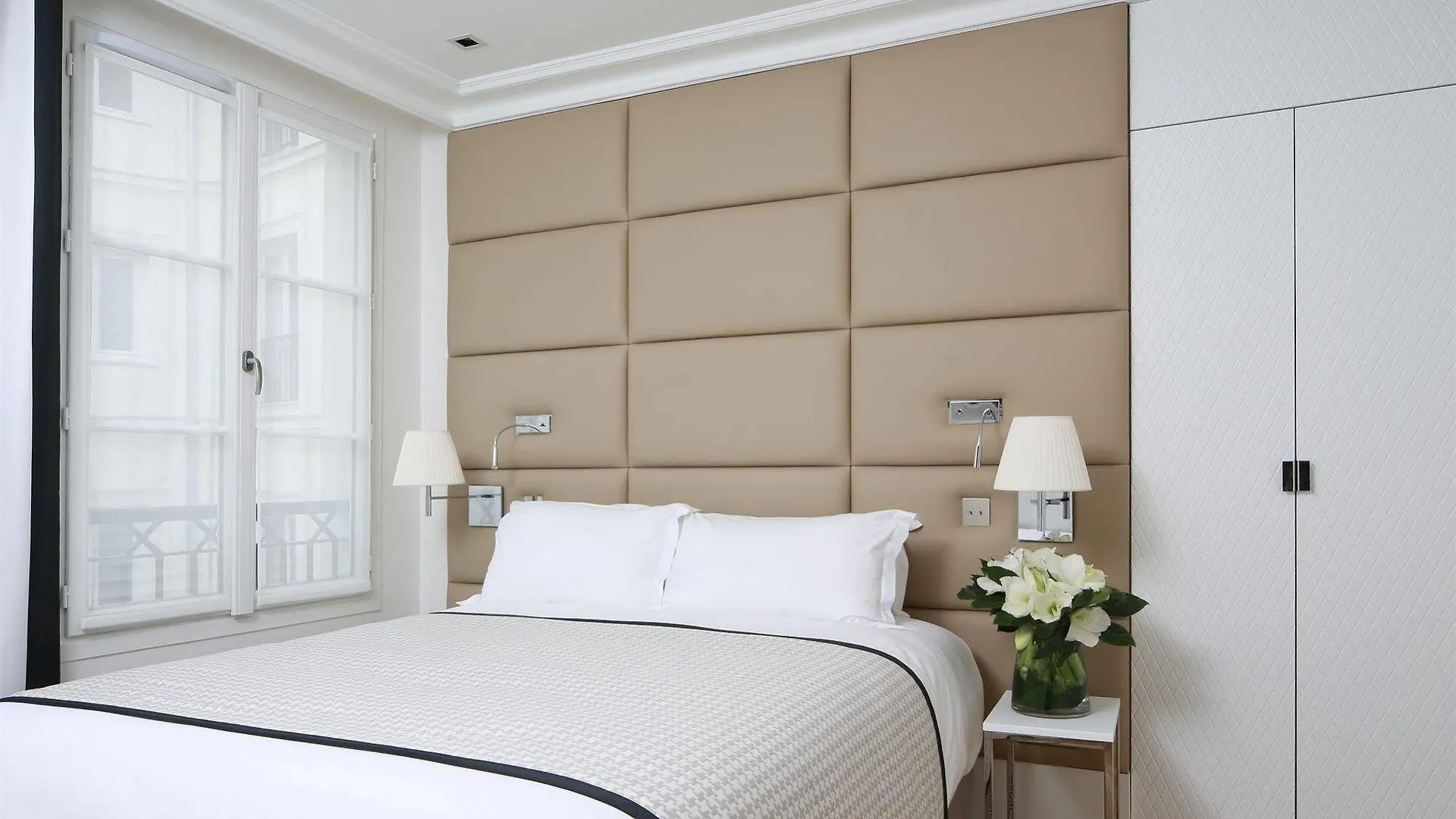 R De - Boutique 4* Paris