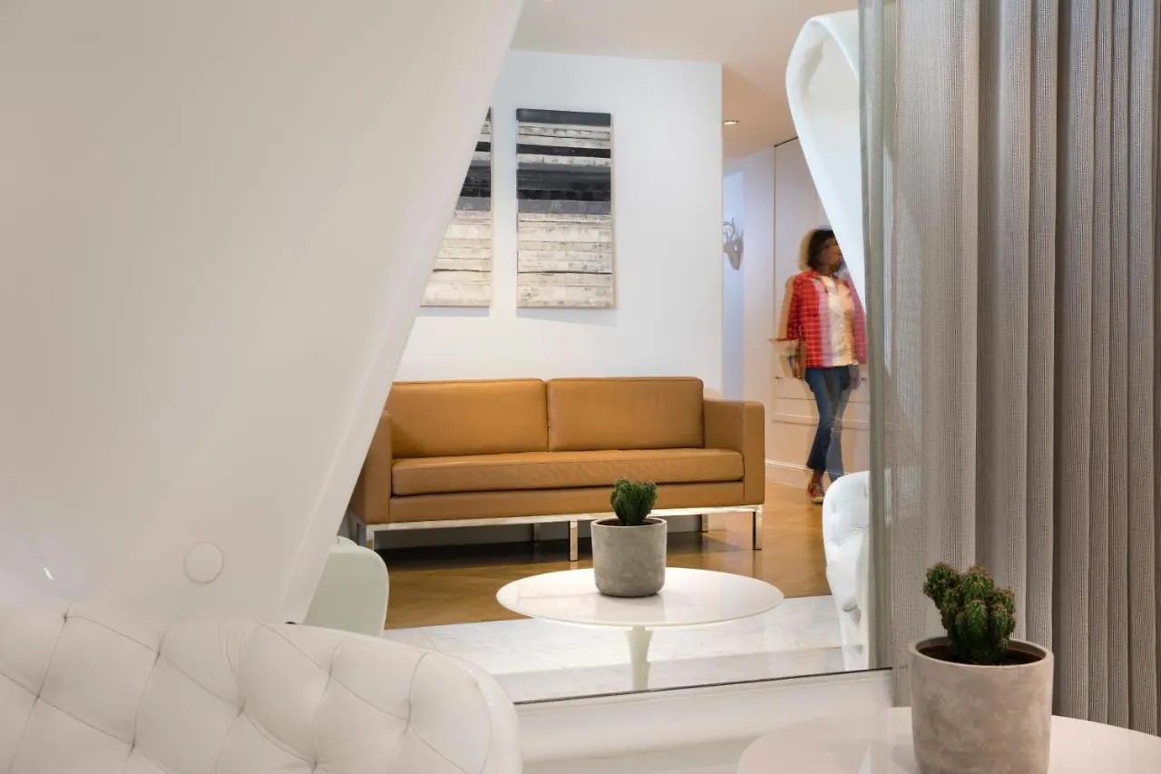 R De - Boutique Hotel 4*