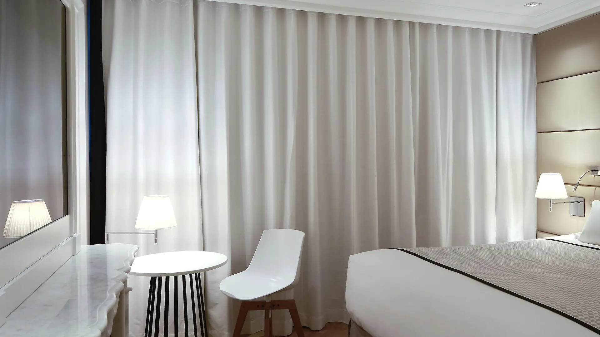 R De - Boutique Hotell Paris